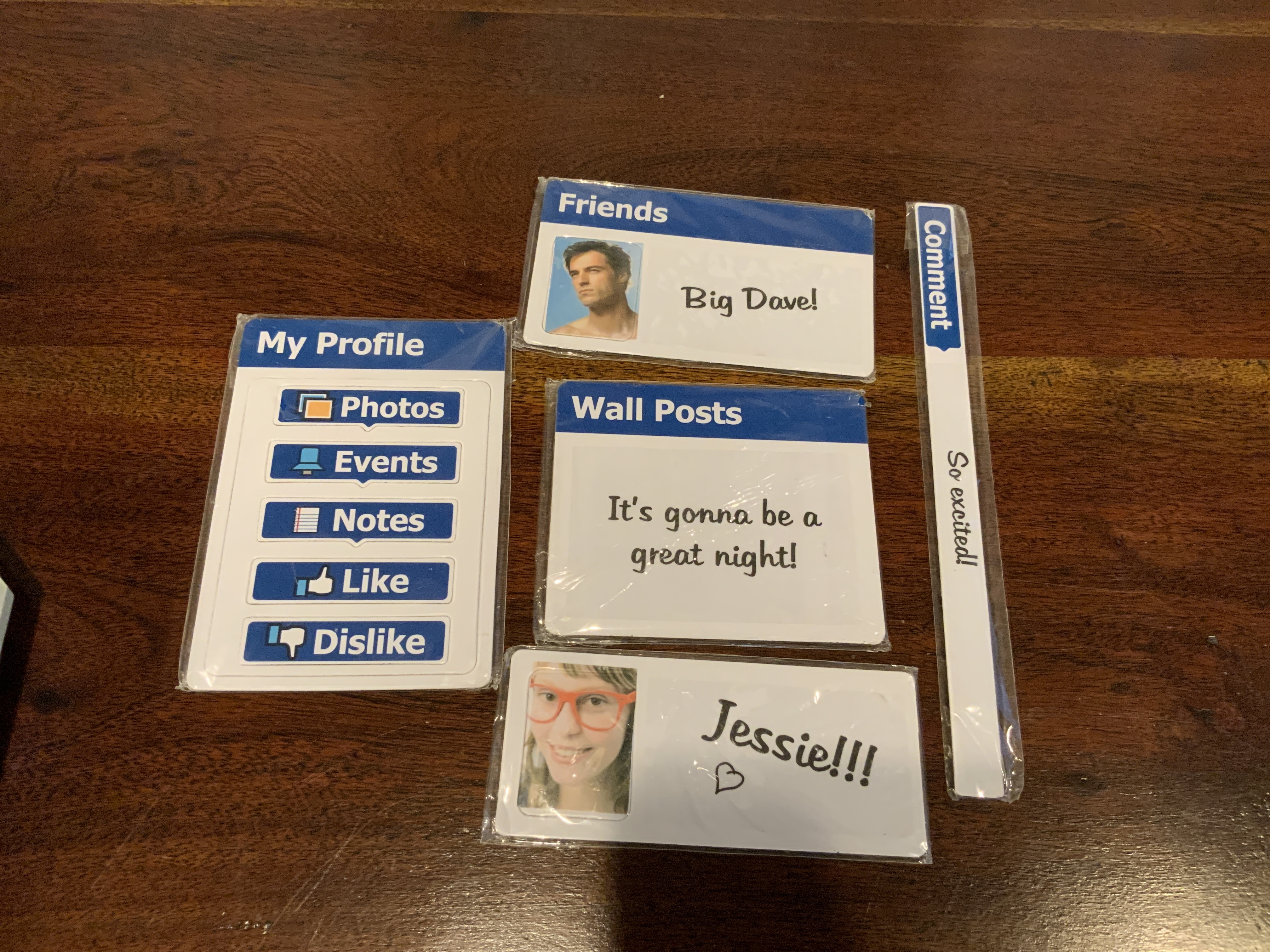 Social Media Profile Magnetic Playset